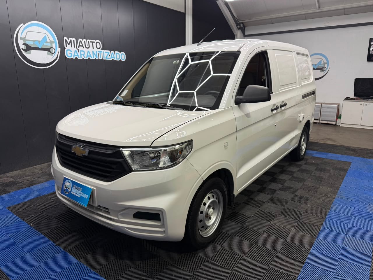 Chevrolet N400 Max1.5 4X2 Ac Mt 5P