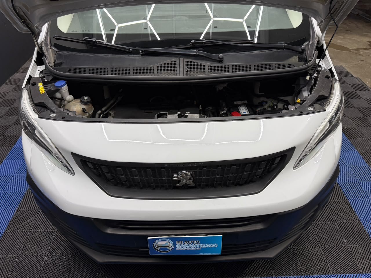 Peugeot Expert 2.0 L3 Bluehdi Diesel 4X2 Furgon — foto 11 de 11