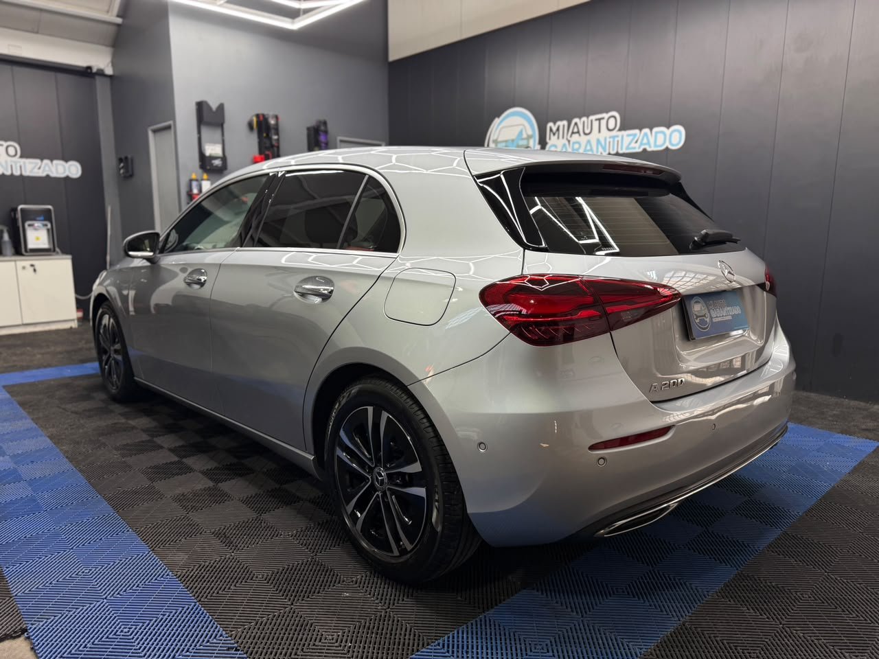 Mercedes-Benz A200 — foto 2 de 11