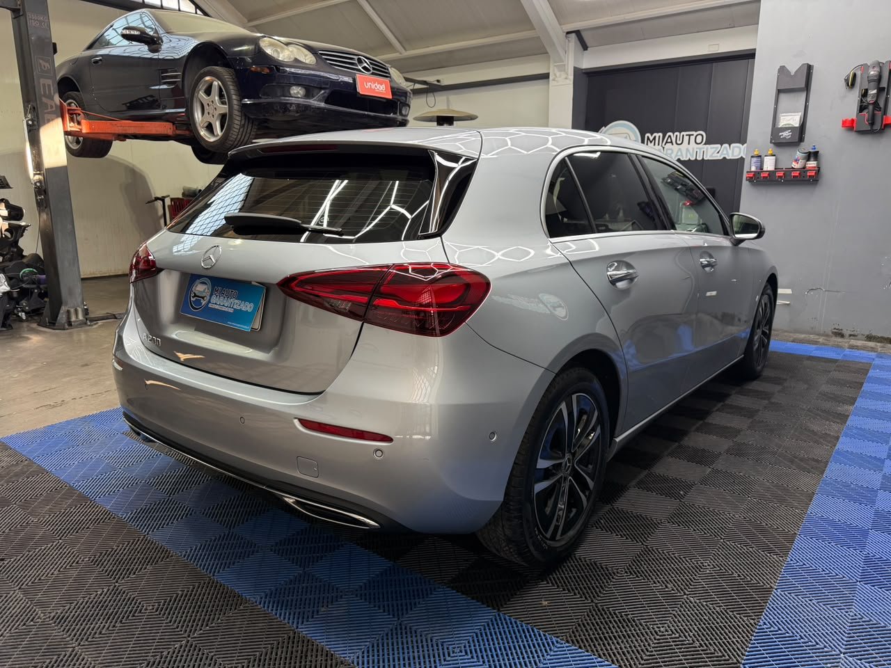 Mercedes-Benz A200 — foto 4 de 11